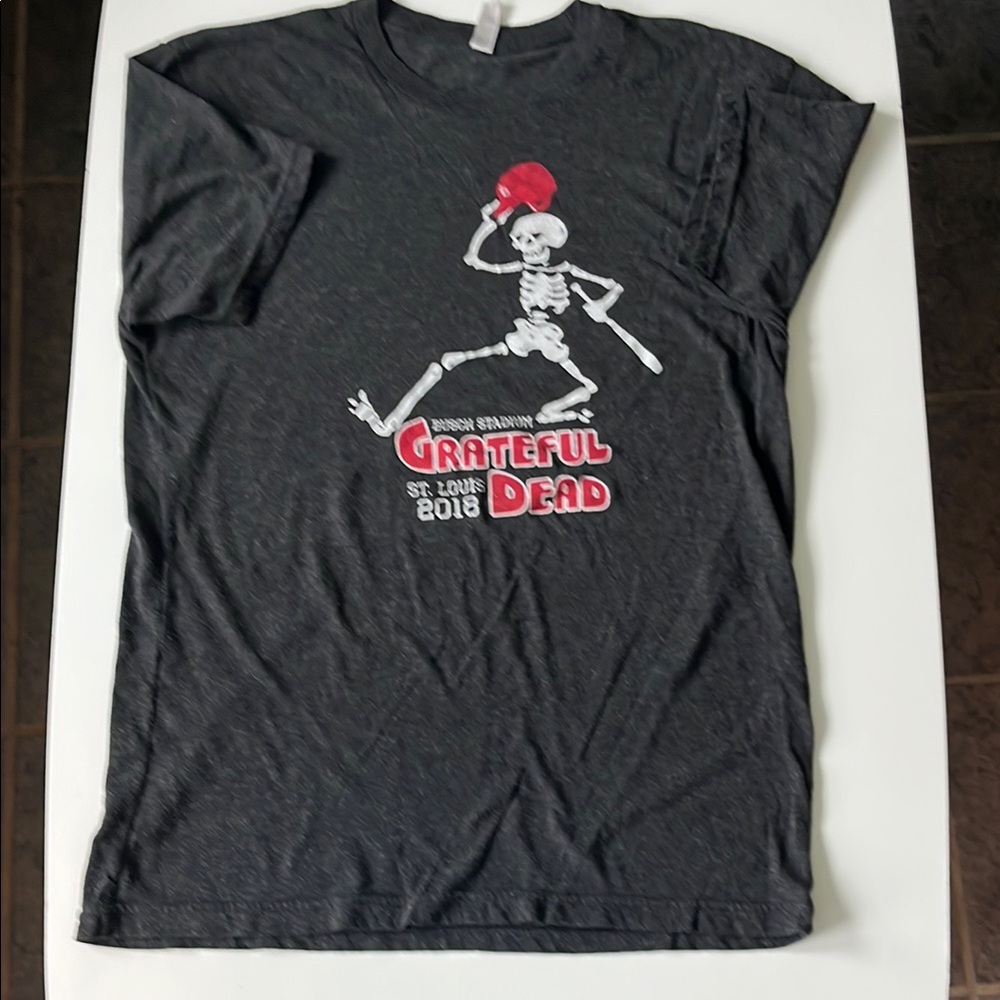 Grateful Dead 2018 Busch Stadium T-Shirt men’s medium